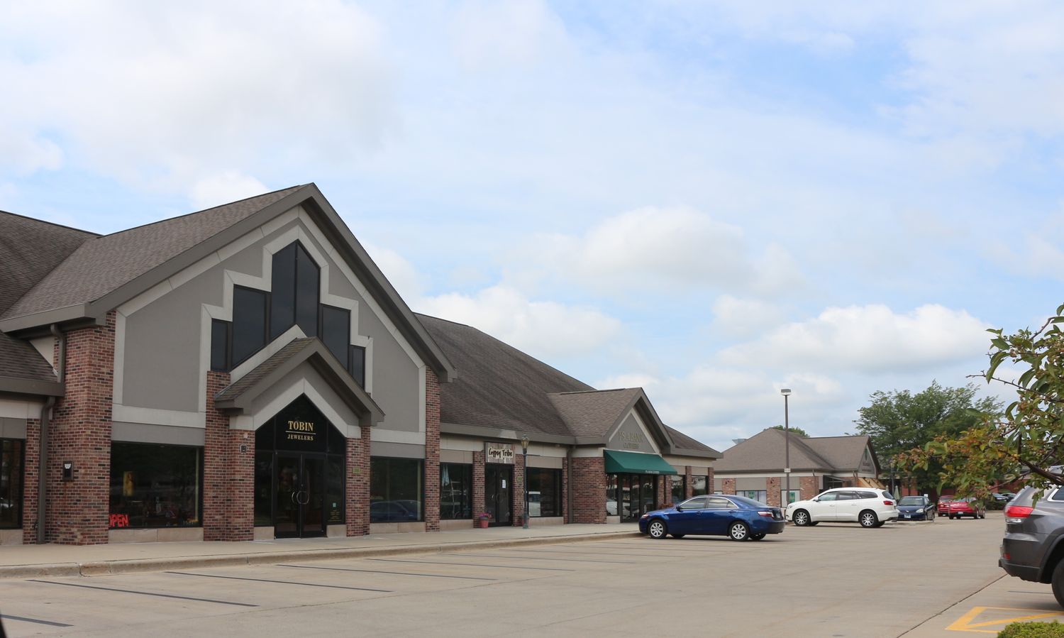 The Gables: 2800 Plaza Dr, Springfield, IL 62704